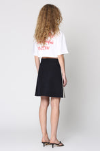 Load image into Gallery viewer, Logo detail cropped t-shirt