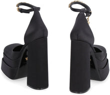 Load image into Gallery viewer, Medusa Aevitas satin pumps