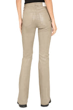 Load image into Gallery viewer, High-rise flared jeans