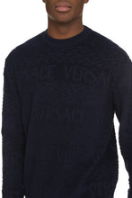 Load image into Gallery viewer, Crew-neck wool sweater