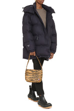 Load image into Gallery viewer, 4 Moncler Hyke - Altels snap button fastening down jacket