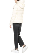 Load image into Gallery viewer, Avoce short down jacket