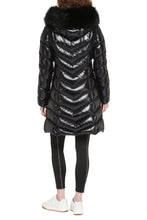 Load image into Gallery viewer, Fulmarre hooded down jacket