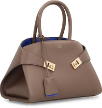 Load image into Gallery viewer, Hug S leather handbag
