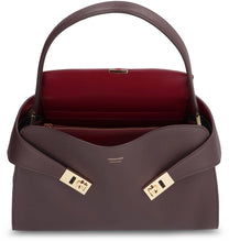 Load image into Gallery viewer, Leather shoulder bag