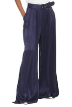 Load image into Gallery viewer, Silk wide-leg trousers
