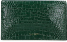 Load image into Gallery viewer, Skull printed leather crossbody bag