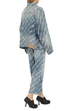 Load image into Gallery viewer, Bleach wash denim jacket