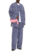 Load image into Gallery viewer, Printed silk pajama blouse