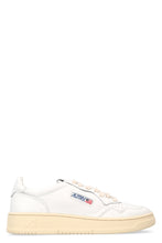 Load image into Gallery viewer, Medalist low-top sneakers