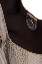 Load image into Gallery viewer, Dua Leather handbag