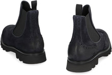Load image into Gallery viewer, Suede chelsea boots