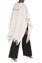 Load image into Gallery viewer, Wool poncho