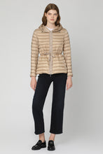 Load image into Gallery viewer, Raie short down jacket