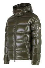 Load image into Gallery viewer, Maya short down jacket with hood