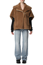 Load image into Gallery viewer, Newmanto faux fur jacket