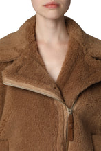 Load image into Gallery viewer, Newmanto faux fur jacket