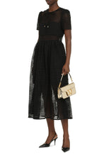 Load image into Gallery viewer, Lace midi dress
