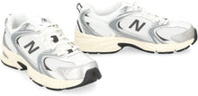 Load image into Gallery viewer, Sneakers low-top 530 in mesh