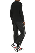 Load image into Gallery viewer, Crew-neck wool sweater