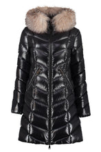 Load image into Gallery viewer, Hooded quilted down jacket