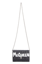 Load image into Gallery viewer, Skull quilted leather bag