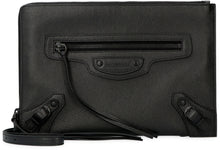 Load image into Gallery viewer, Pebbled leather clutch