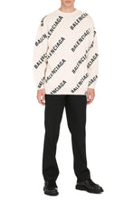Load image into Gallery viewer, Long sleeve crew-neck sweater