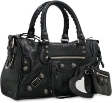 Load image into Gallery viewer, Le Cagole Duff M leather handbag