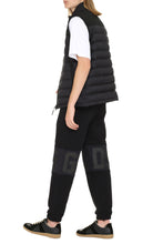 Load image into Gallery viewer, Full zip field vest