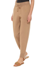 Load image into Gallery viewer, Knitted cashmere track-pants