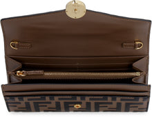 Load image into Gallery viewer, Leather wallet on chain