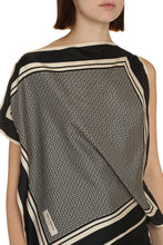 Load image into Gallery viewer, Silk blouse