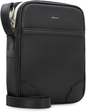 Load image into Gallery viewer, Leather messenger bag