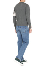 Load image into Gallery viewer, Merino wool sweater