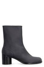 Load image into Gallery viewer, Tabi leather ankle boots