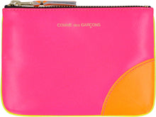 Load image into Gallery viewer, Logo detail leather pouch