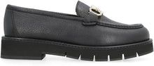 Load image into Gallery viewer, Logo detail leather loafers
