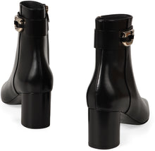 Load image into Gallery viewer, Leather ankle boots
