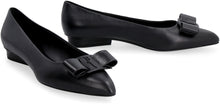 Load image into Gallery viewer, Viva leather ballet flats with logo
