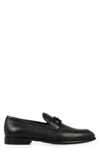 Load image into Gallery viewer, Leather loafers
