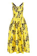 Load image into Gallery viewer, Dress with floral print
