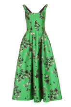 Load image into Gallery viewer, Dress with floral print
