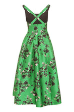 Load image into Gallery viewer, Dress with floral print
