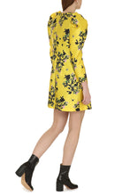 Load image into Gallery viewer, Dress with floral print
