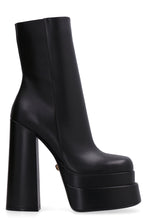 Load image into Gallery viewer, Aevitas leather wedge ankle boots
