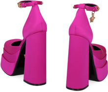 Load image into Gallery viewer, Medusa Aevitas satin pumps
