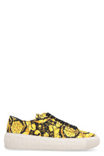 Load image into Gallery viewer, Fabric low-top sneakers
