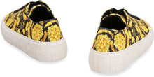 Load image into Gallery viewer, Fabric low-top sneakers
