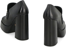 Load image into Gallery viewer, Logo detail leather loafers
